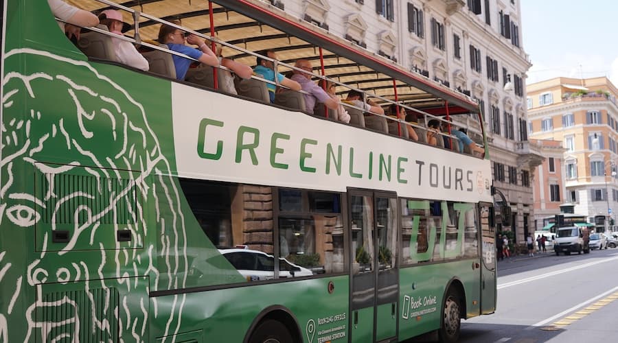 Hop-on/Hop-off-Bus in Rom mit Greenline Tours